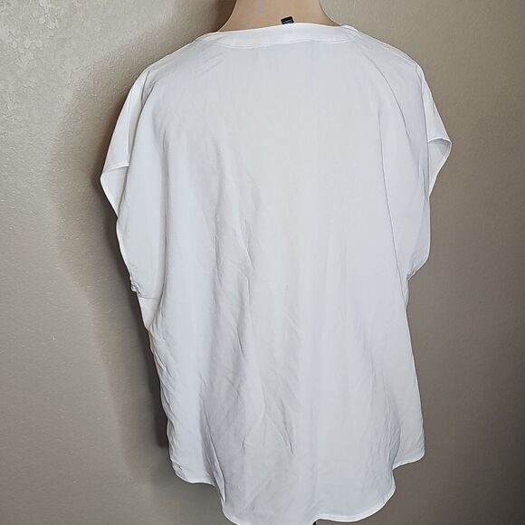 Banana Republic White Drop Shoulder V Neck  Blouse Large - Picture 3 of 8